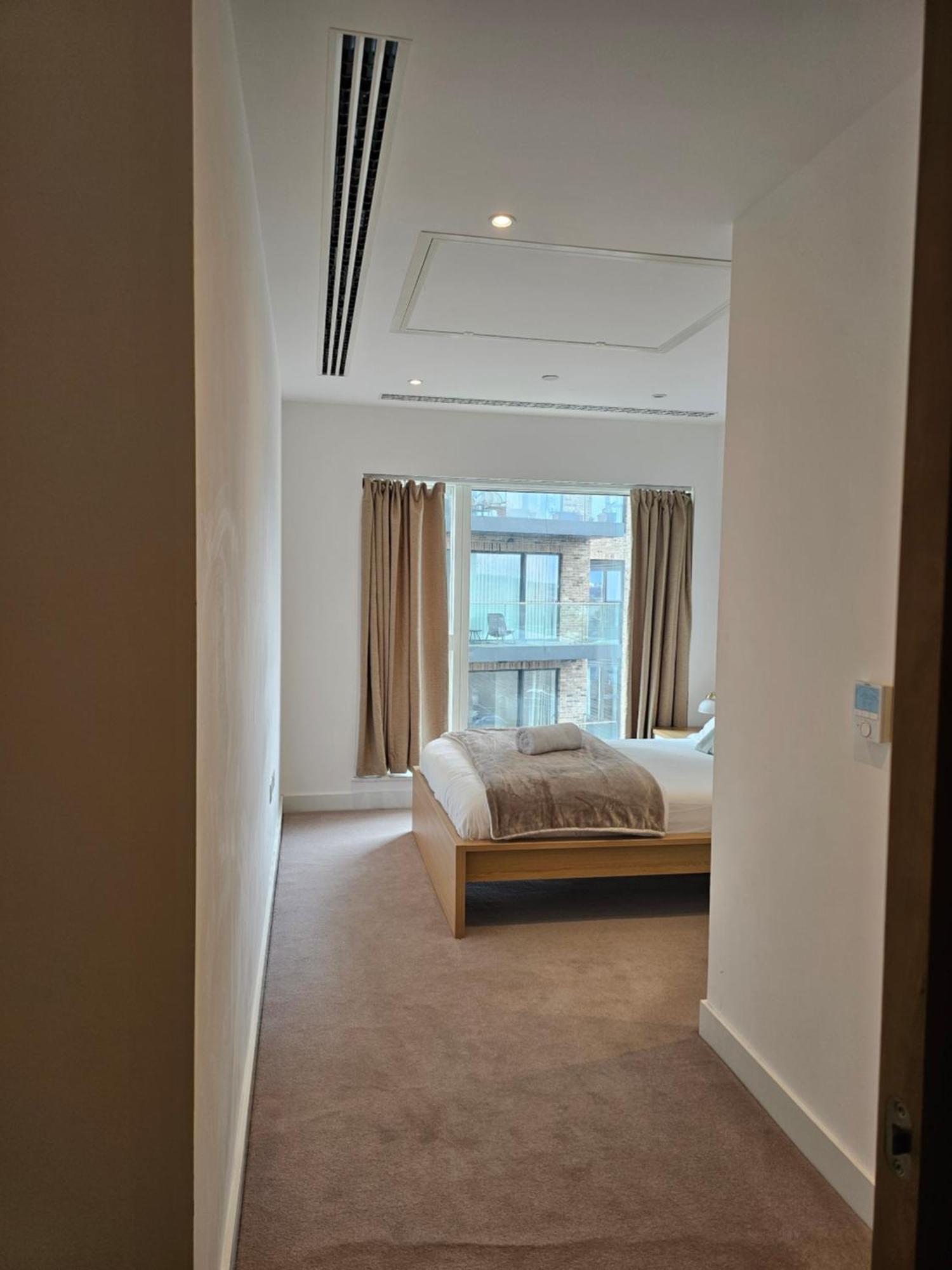Santina Apartments Кройдон Екстериор снимка